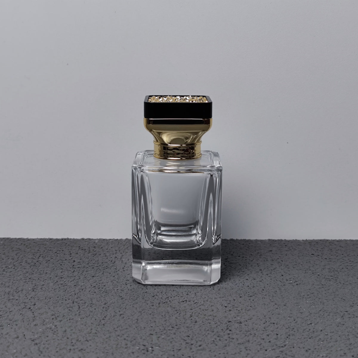 30ml 50ml 100ml Square Luxury Empty Perfume Cologne Bottle Crimp Neck with Atomizer and Unique Designed Gold Top Cap