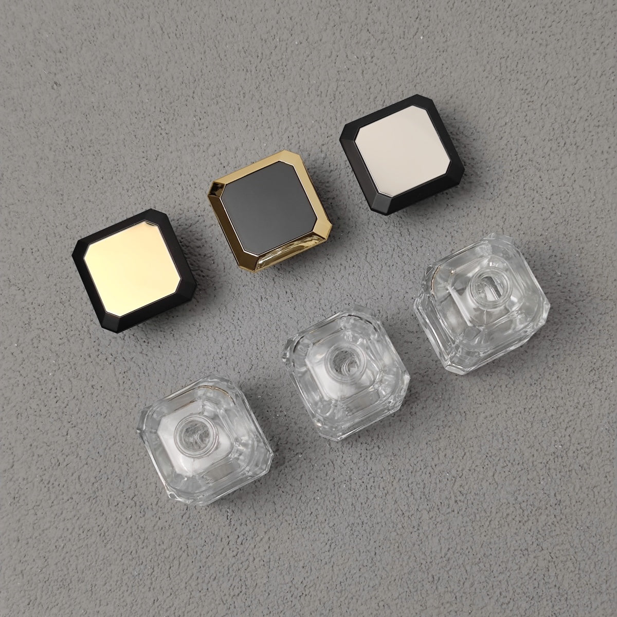 Ready to Ship Premium Glass Custom LOGO Area 30ml Square Perfume Bottle with Luxury Decorative Cap Low MOQ