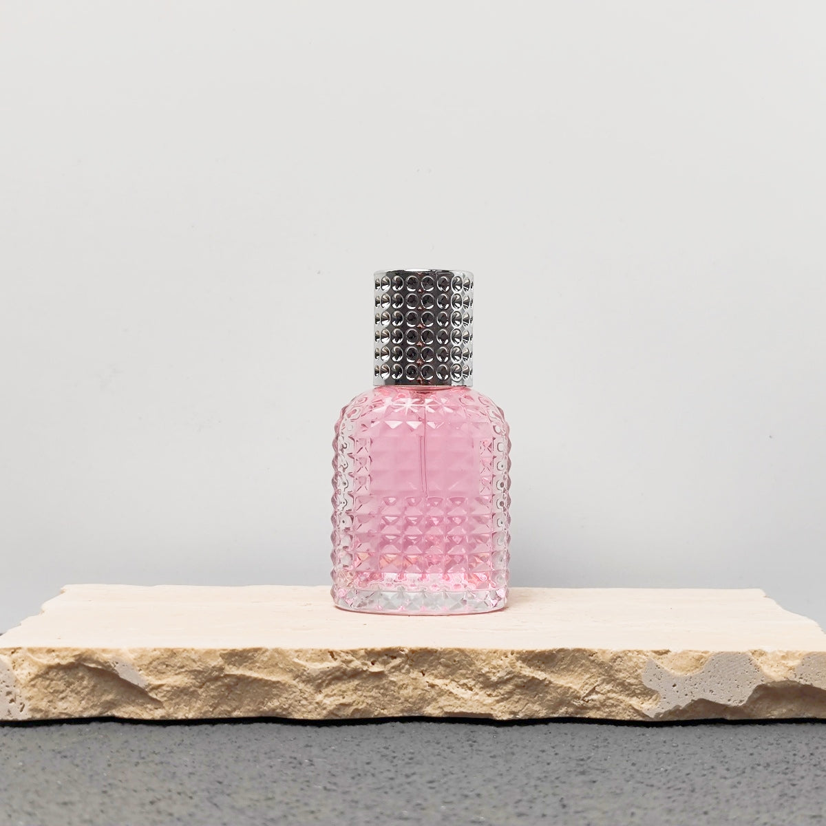 Custom Luxury Square 30ml 50ml 100ml Empty Crimp Neck Glass Perfume Bottle with Pump Sprayer Reed Diffuser Screen Printing Box