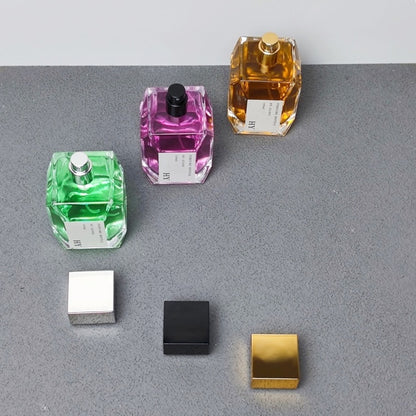 Luxury 100 ml Special Square Glass Empty Pressurized Perfume Bottle Customizable with Glossy Caps in Gold Silver Black