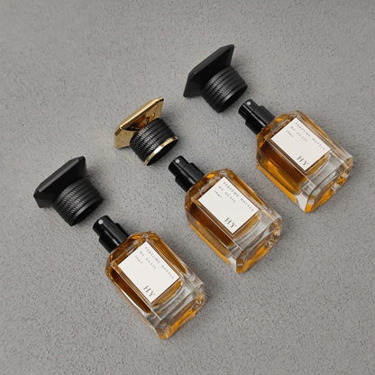 Ready to Ship Premium Glass Custom LOGO Area 30ml Square Perfume Bottle with Luxury Decorative Cap Low MOQ