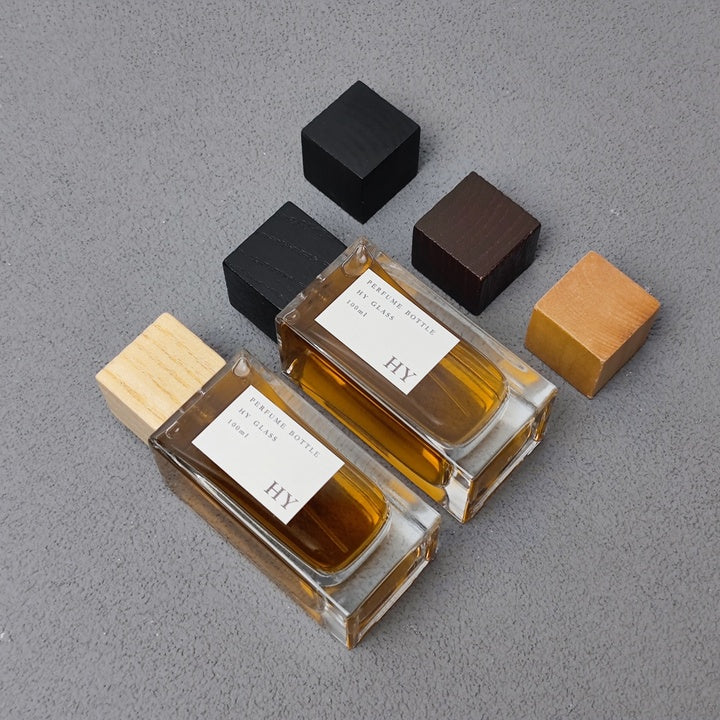 Clear Glass 100ml Square Perfume Bottle with Wooden Cap Pump Sprayer Screen Printing Customizable
