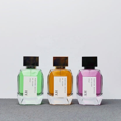 Luxury 100 ml Special Square Glass Empty Pressurized Perfume Bottle Customizable with Glossy Caps in Gold Silver Black