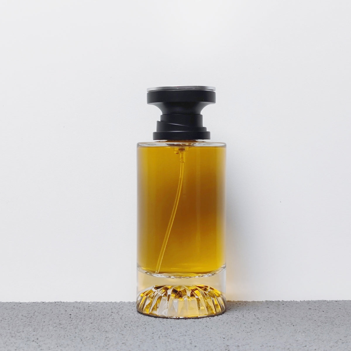 Luxury Cylinder Glass Perfume Bottle with Pump Sprayer Empty 15mm Crimp Neck 100ml Capacity Plastic Cap & Box