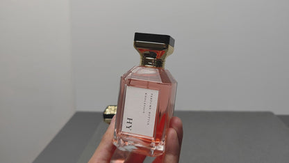 Elegant Wholesale 30ml 50ml 100ml Luxury Perfume Bottle for Women with Square Rhinestone Lid for Perfume Packaging