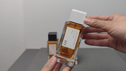 Luxury 100ml Thick Bottom Clear Glass Square Perfume Bottle Screen Printed White Black Glossy Silver Magnetic Cap Pump Sprayer