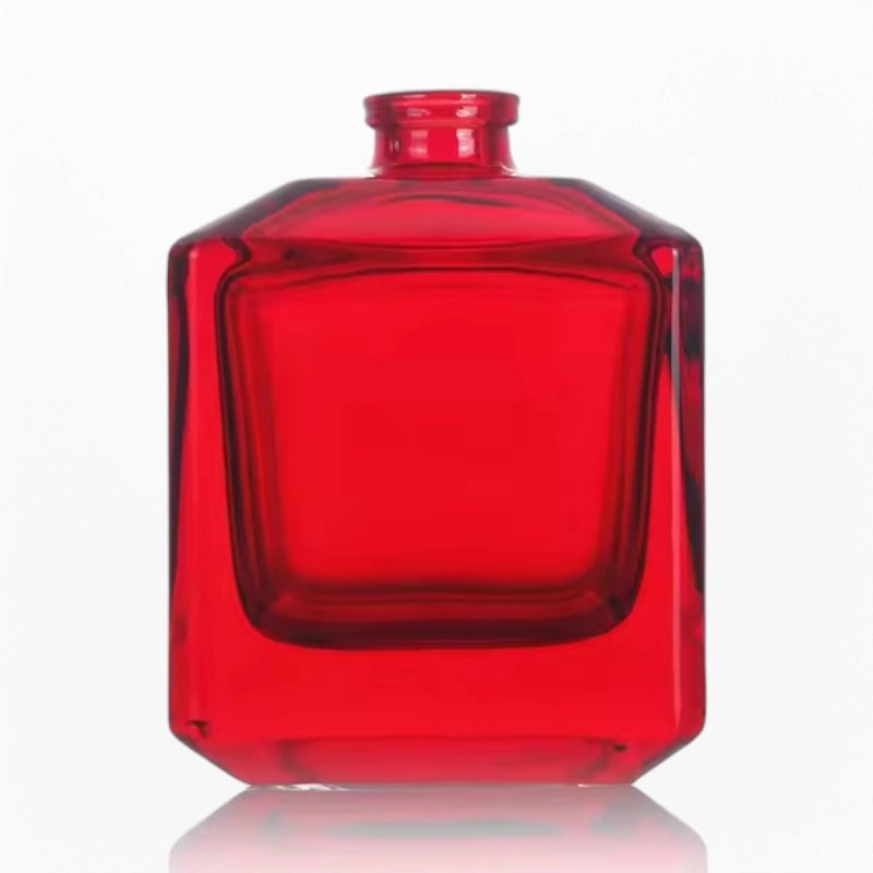 Red Perfume Bottle Cube Shape 50ml Volume with Pump Sprayer
